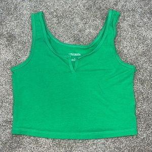 wild fable. size small. green